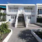 Casa Jardines דירה *